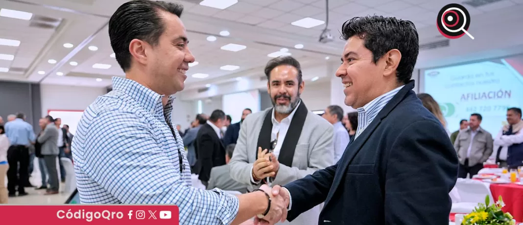 El alcalde refrendó su compromiso de trabajar de manera coordinada con las constructoras locales para ejecutar obras públicas / Foto: Cortesía