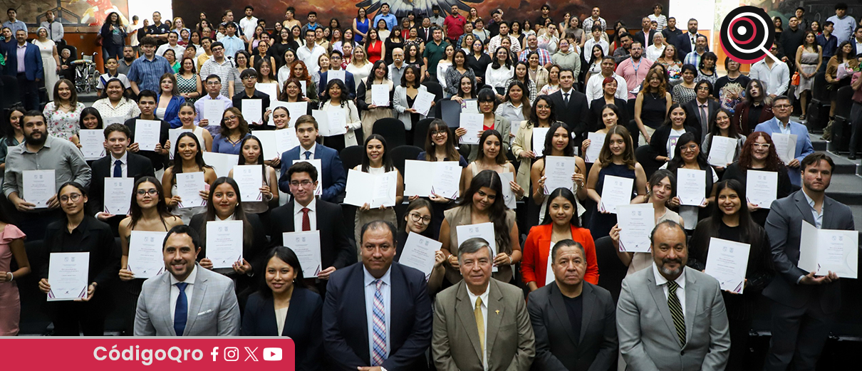 Facultad de Derecho UAQ entrega medallas al Mérito Académico 2025