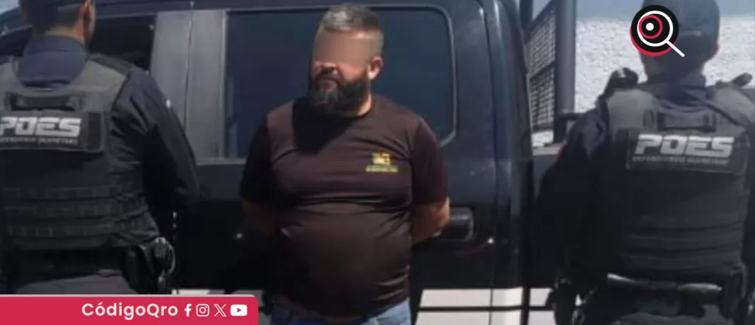 Elementos de la Poes detuvieron a un hombre que vendía, a través de redes sociales, un arma de fuego, para la cual no tenía permiso / Foto: Cortesía