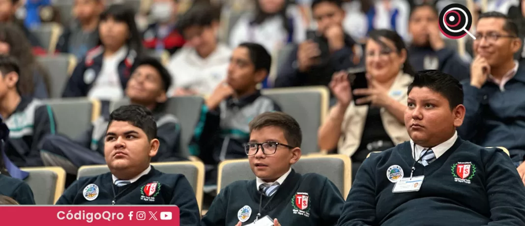 Más de mil 400 estudiantes de secundaria participaron en el segundo encuentro estatal de matemáticas activas organizado por la USEBEQ / Foto: Cortesía