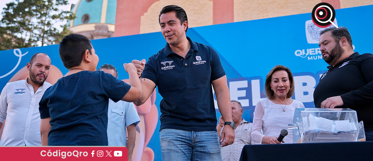 Festejan a niñas y niños de Santa Rosa Jáuregui