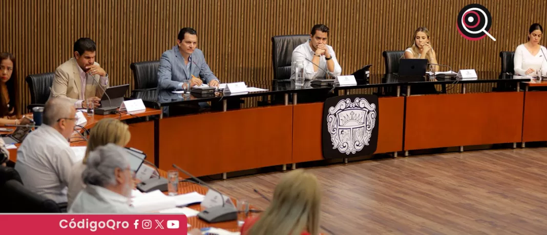 La iniciativa, presentada por la Comisión de Gobernación, tiene como objetivo mejorar el desempeño de las funciones administrativas, brindar certeza jurídica y fortalecer la transparencia / Foto: Cortesía