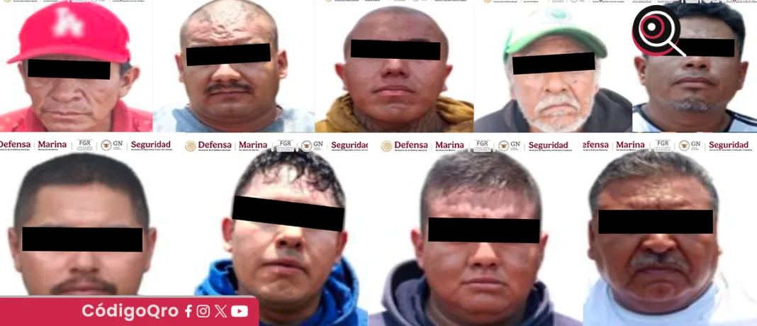 Derivado de cateos a predios en donde se almacenaba hidrocarburo de manera ilegal, autoridades aseguraron armas de fuego, vehículos, tractocamiones, semirremolques y autotanques. Foto: Especial