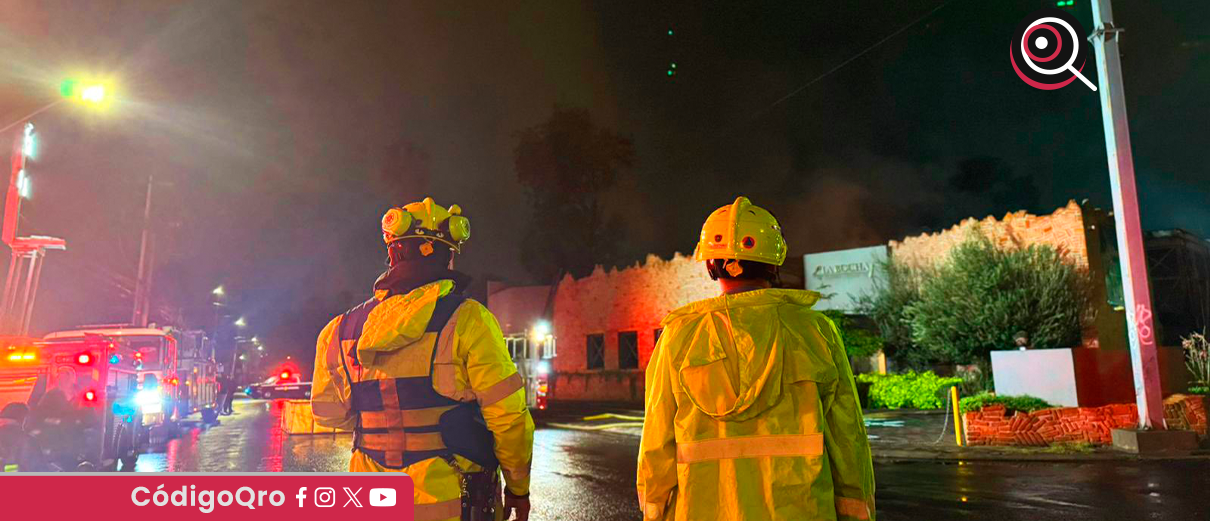 Sofocan incendio en restaurante; el fuego lo consumió