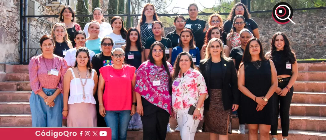 El objetivo es visibilizar, sensibilizar y concientizar a las servidoras públicas sobre la violencia política contra las mujeres; abordan temas como la conceptualización de la VPMRG, el autocuidado, entre otras. Foto: Especial