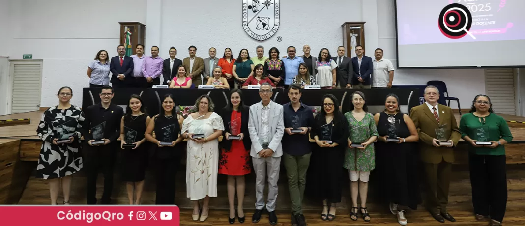En esta ocasión, 14 docentes fueron galardonados con el reconocimiento 