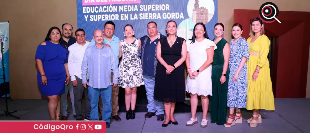 Martha Elena Soto encabezó la celebración del Día del Maestro a docentes de la zona serrana y semidesierto / Foto: Cortesía