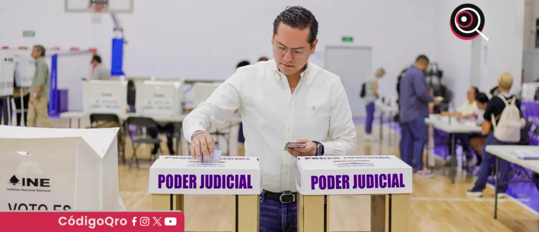 El presidente municipal de Corregidora, Chepe Guerrero, participó en la elección judicial. Foto: Especial