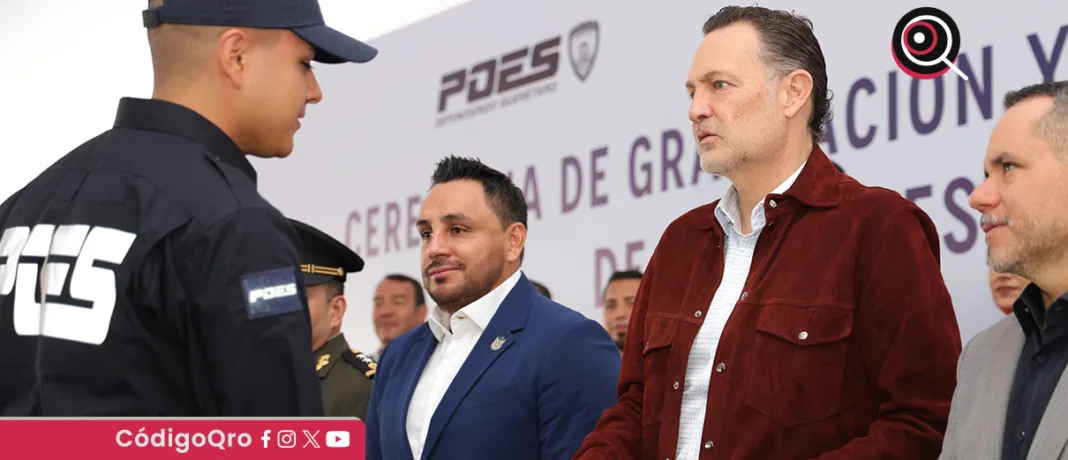 El gobernador de Querétaro, Mauricio Kuri, encabezó la primera graduación de policías de este año. Foto: Especial