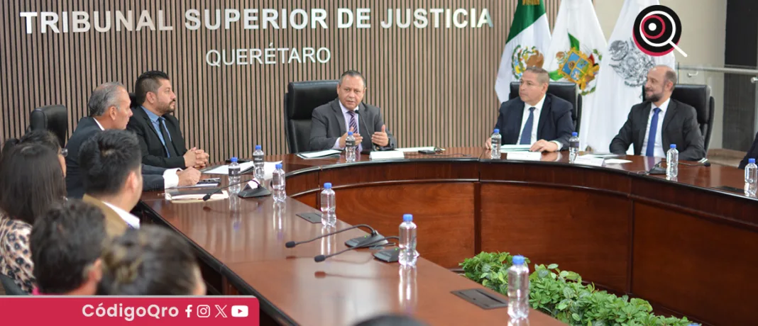 Celebran a personal dedicado a impartición de justicia en el estado de Querétaro. Foto: Especial