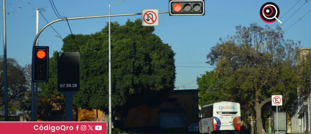 La Secretaría de Movilidad reportó la reactivación de semáforos en seis vialidades de la zona norte / Foto: Archivo CódigoQro