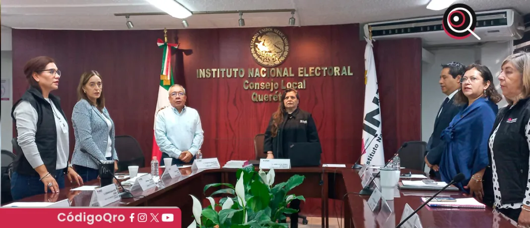 La vocal ejecutiva de la Junta Local del INE, llamó a todas las personas a ser pacientes y respetuosas con los funcionarios de casilla; a las 8:30 horas se dará el primer corte de avance de apertura de casillas. Foto: Mónica Gordillo